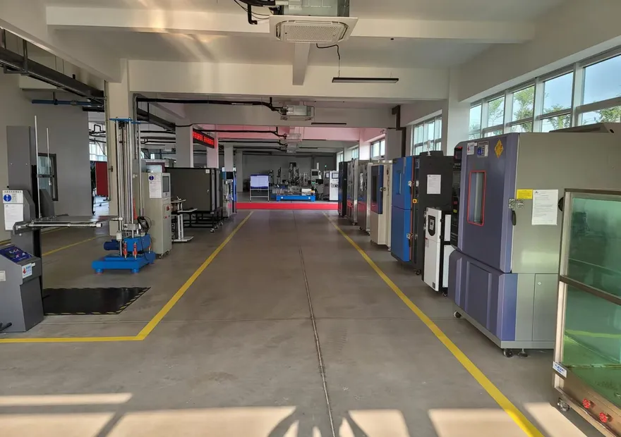Environmental test chambers in the JDONG laboratory